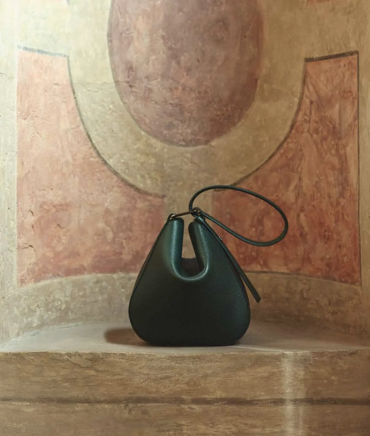 Alice Wakes bag